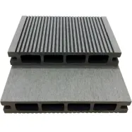 Komposittrall | 549 kr/m² | 2,8 m x 14,6 cm | Ljusgrå