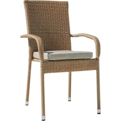 Stapelbar utestol med dyna | Naturfärgad konstrotting | Majken