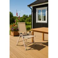 Reglerbar positionsstol i beige textilene med trälook | Svea