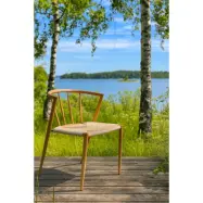 Utestol i eklook med beige repsits och modern design | Bella