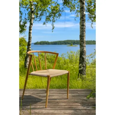 Utestol i eklook med beige repsits och modern design | Bella