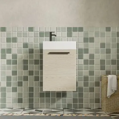 Badrumsmöbel - Aria | Enkel kommod med mjukstängande dörr | 80 cm