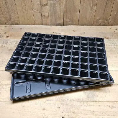 Pluggbrätte 77 celler + bevattningsbricka, set med 77-cellers brätte och bricka 33x51