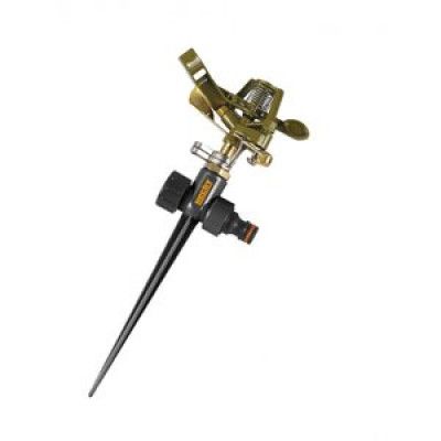 Pulserande vattenspridare med spjut