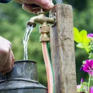 Trädgårdskran mässing, väggmonterad kran för trädgårdsslangen, bekväm bevattning