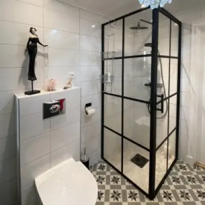 Duschhörna 80x80x200cm | 6mm säkerhetsglas | Svarta profiler