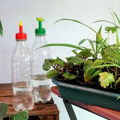 Stril och strålmunstycke till petflaska, två munstycken för dusch/stråle till utvalda PET-flaskor