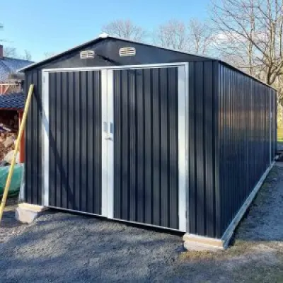 Garage av metall - 18 m²
