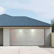 Garageport Takskjutport med motor& fjärrkontroll | 5m bred | Vit