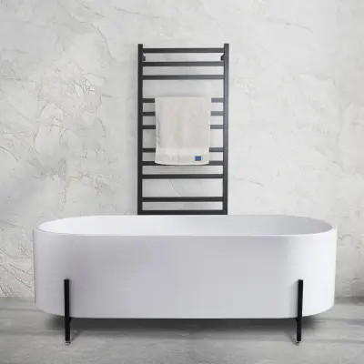 Badkar med ben 170cm | Helgjutet i akryl | Runda kanter