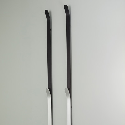 INR BOW Handdukstork Svart/Blankpolerad.